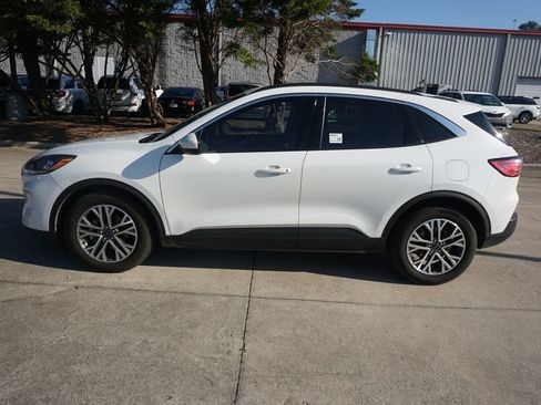 Used 2022 Ford Escape SEL w/ Technology Package FWD image 18