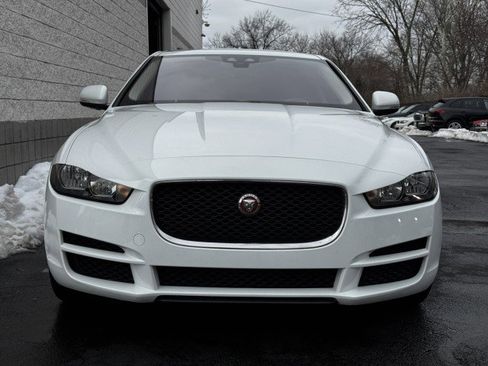Used 2019 Jaguar XE Premium AWD/4WD image 9