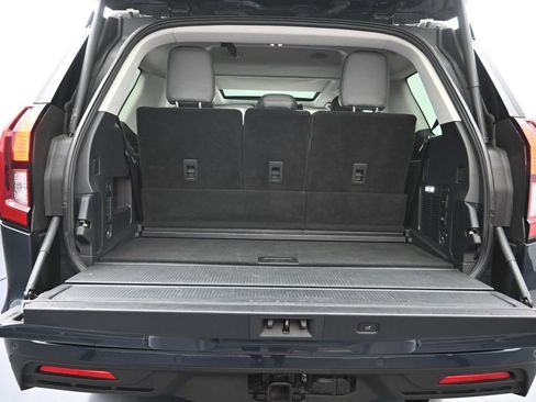 Certified 2025 Ford Expedition Active image 27