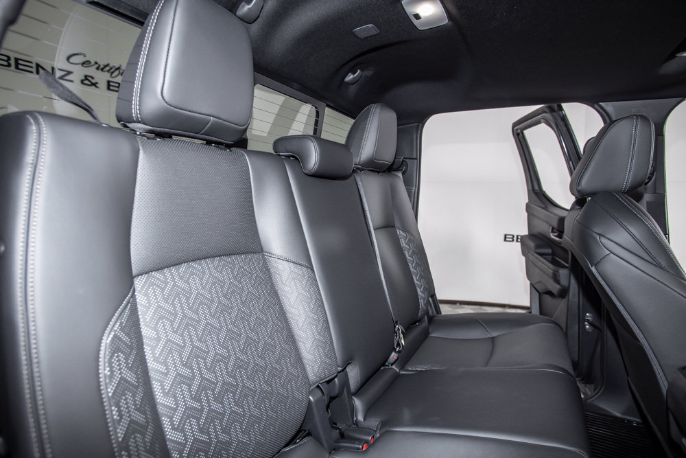 Used 2025 Toyota Tacoma Limited AWD/4WD image 14