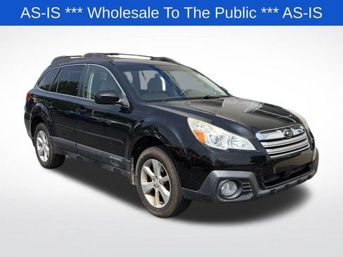 Used 2013 Subaru Outback 2.5i Premium AWD/4WD image 1