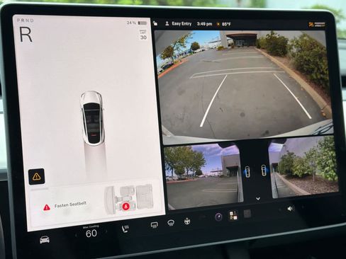 Used 2022 Tesla Model Y Performance AWD/4WD image 22