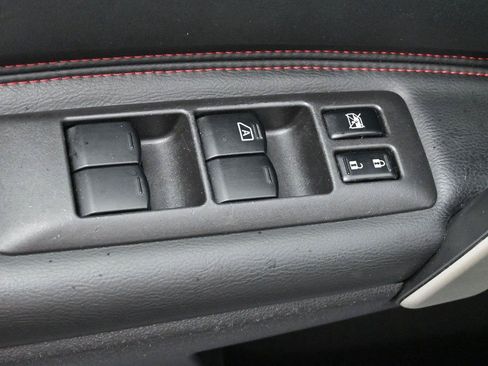 Used 2013 Nissan Rogue SL AWD/4WD image 11