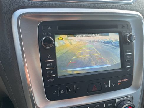 Used 2016 GMC Acadia SLT image 32