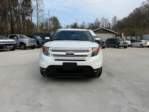 Used 2014 Ford Explorer Limited w/ Equipment Group 302A AWD/4WD image 12