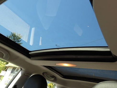 Used 2010 MINI Cooper Hardtop image 31