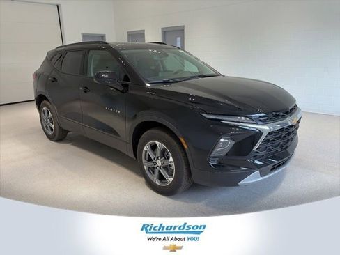 New 2026 Chevrolet Blazer LT w/ Convenience Package FWD image 1