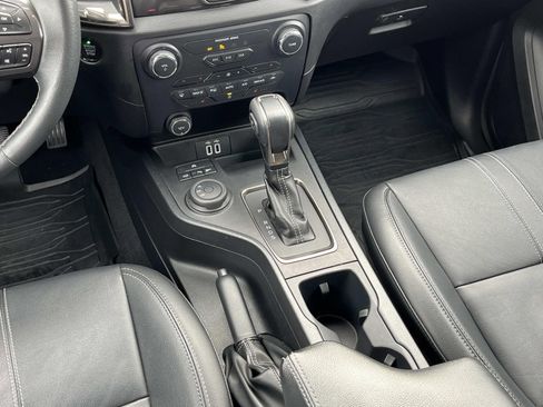 Used 2021 Ford Ranger Lariat w/ Technology Package image 16