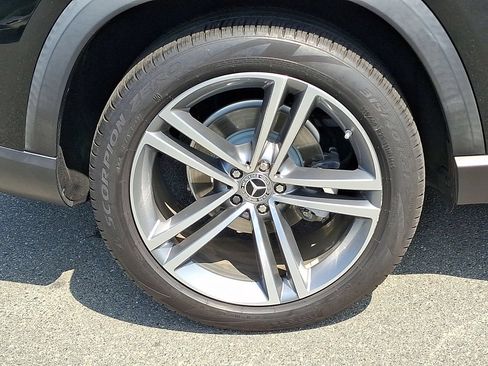 Used 2021 Mercedes-Benz GLE 350 w/ 3rd Row Seat Package image 8