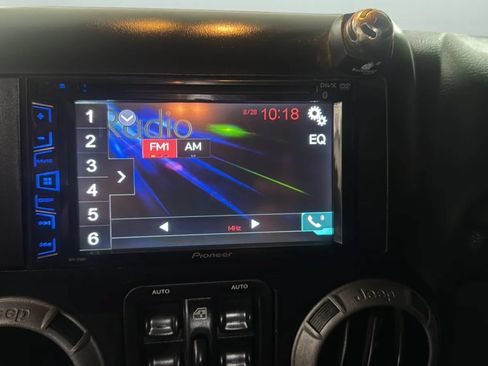 Used 2013 Jeep Wrangler Unlimited Sport AWD/4WD image 14