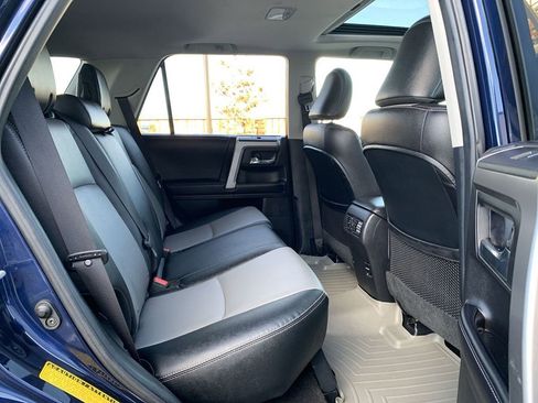 Used 2016 Toyota 4Runner SR5 Premium image 30