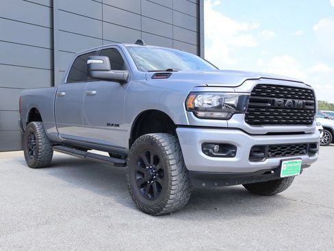 Used 2024 RAM 2500 Big Horn w/ Night Edition AWD/4WD image 6