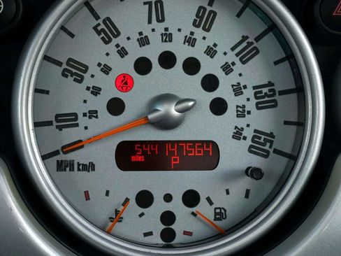 Used 2004 MINI Cooper Hardtop FWD image 18