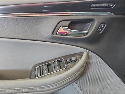 Used 2014 Chevrolet Impala LTZ FWD image 8