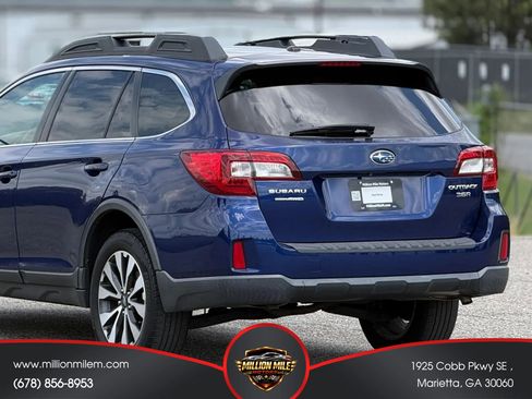 Used 2015 Subaru Outback 3.6R Limited AWD/4WD image 16