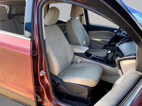 Used 2018 Ford Escape SE w/ Ford Safe & Smart Package AWD/4WD image 9