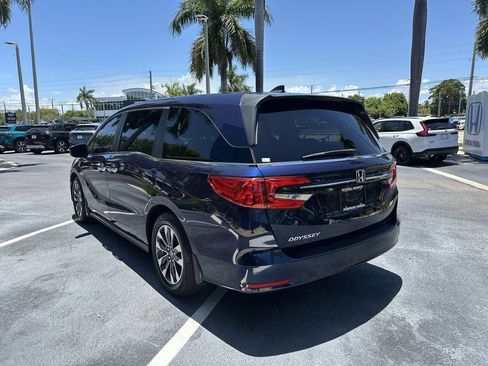 Certified 2024 Honda Odyssey EX-L image 6