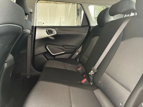 Used 2025 Kia Soul LX w/ LX Technology Package image 23