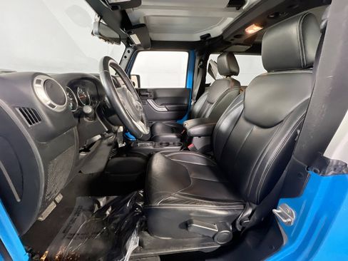 Used 2017 Jeep Wrangler Sahara w/ Quick Order Package 24E Chief image 18