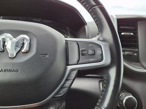 Used 2022 RAM 1500 Big Horn AWD/4WD image 35