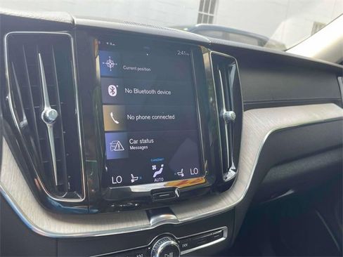 Used 2021 Volvo XC60 T5 Inscription w/ Protection Package Premier image 28