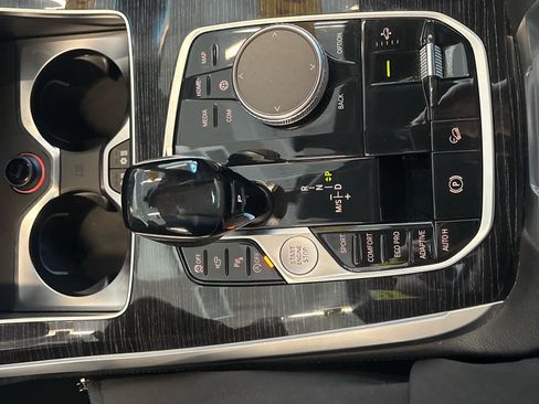 Used 2019 BMW X7 xDrive50i w/ M Sport Package image 36