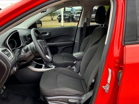 Used 2021 Jeep Compass Sport image 9