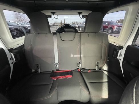 Used 2023 Jeep Wrangler Unlimited Rubicon w/ LED Lighting Group image 25