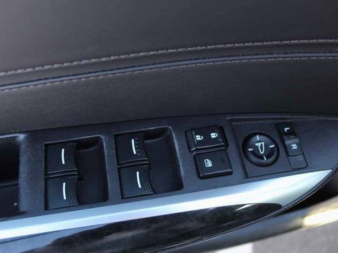 Used 2020 Acura TLX image 13