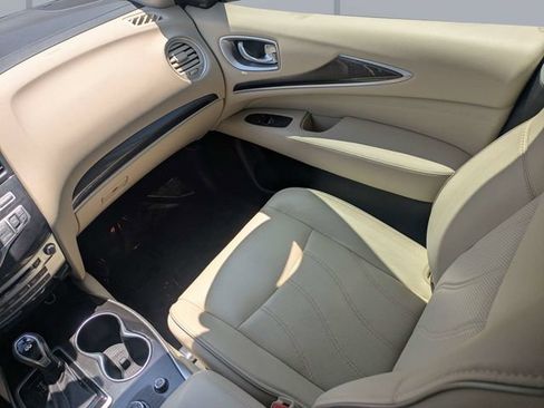 Used 2019 INFINITI QX60 Luxe w/ Essential Package FWD image 18