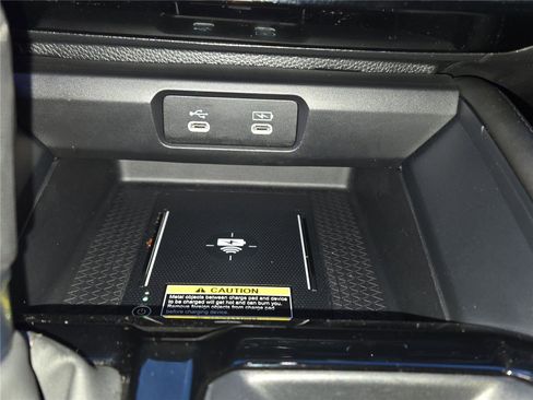 Used 2023 Honda Accord Touring image 8