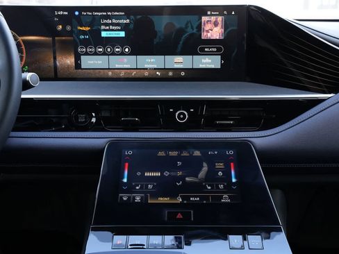 New 2026 INFINITI QX80 4WD image 13