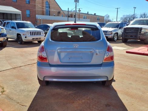 Used 2009 Hyundai Accent GS w/ Popular Equipment Pkg 2 image 5
