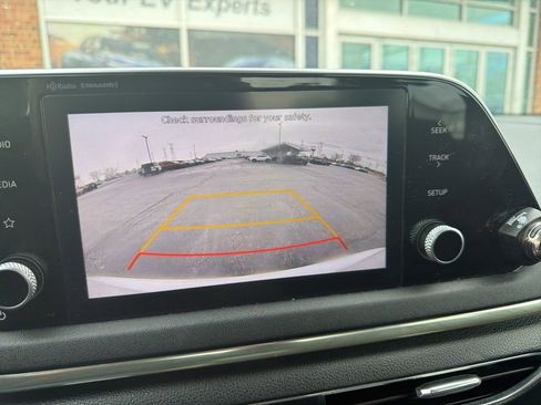 Used 2022 Hyundai Sonata SEL w/ Convenience Package image 9