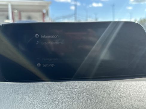 Used 2022 MAZDA MAZDA3 s image 12