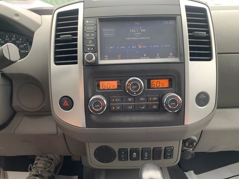Used 2021 Nissan Frontier SV RWD image 13
