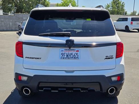 Used 2023 Honda Passport Elite image 5