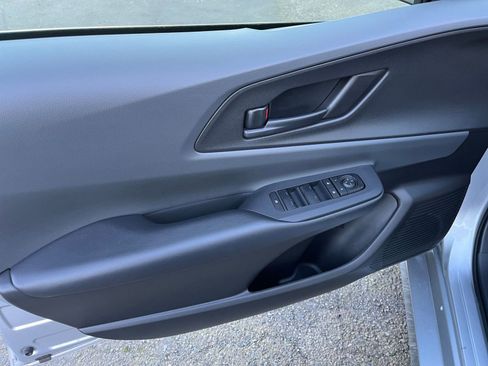 Used 2025 Toyota Prius LE image 20