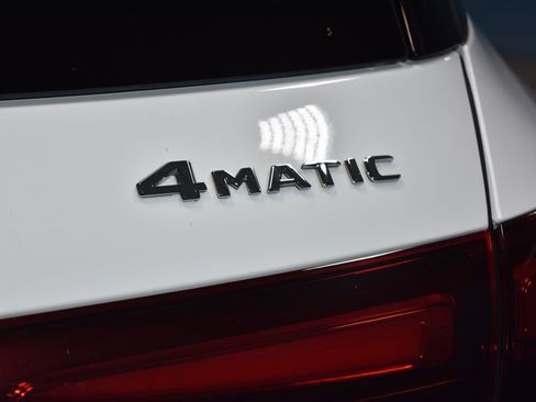 Used 2024 Mercedes-Benz GLE 450e 4MATIC image 32