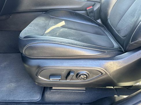 Used 2024 Jeep Grand Cherokee L Altitude image 16