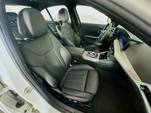 Used 2025 BMW 330i Sedan image 33