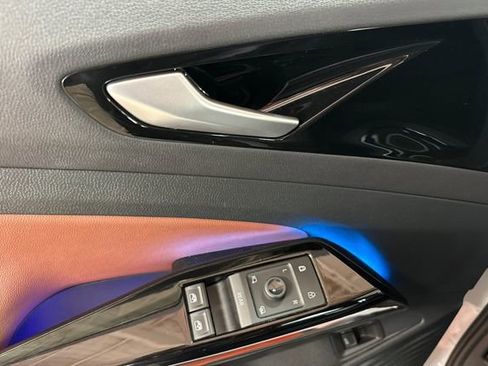 Used 2021 Volkswagen ID.4 Pro S image 12