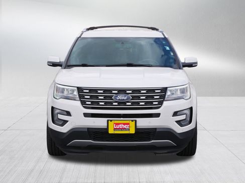 Used 2017 Ford Explorer Limited AWD/4WD image 2