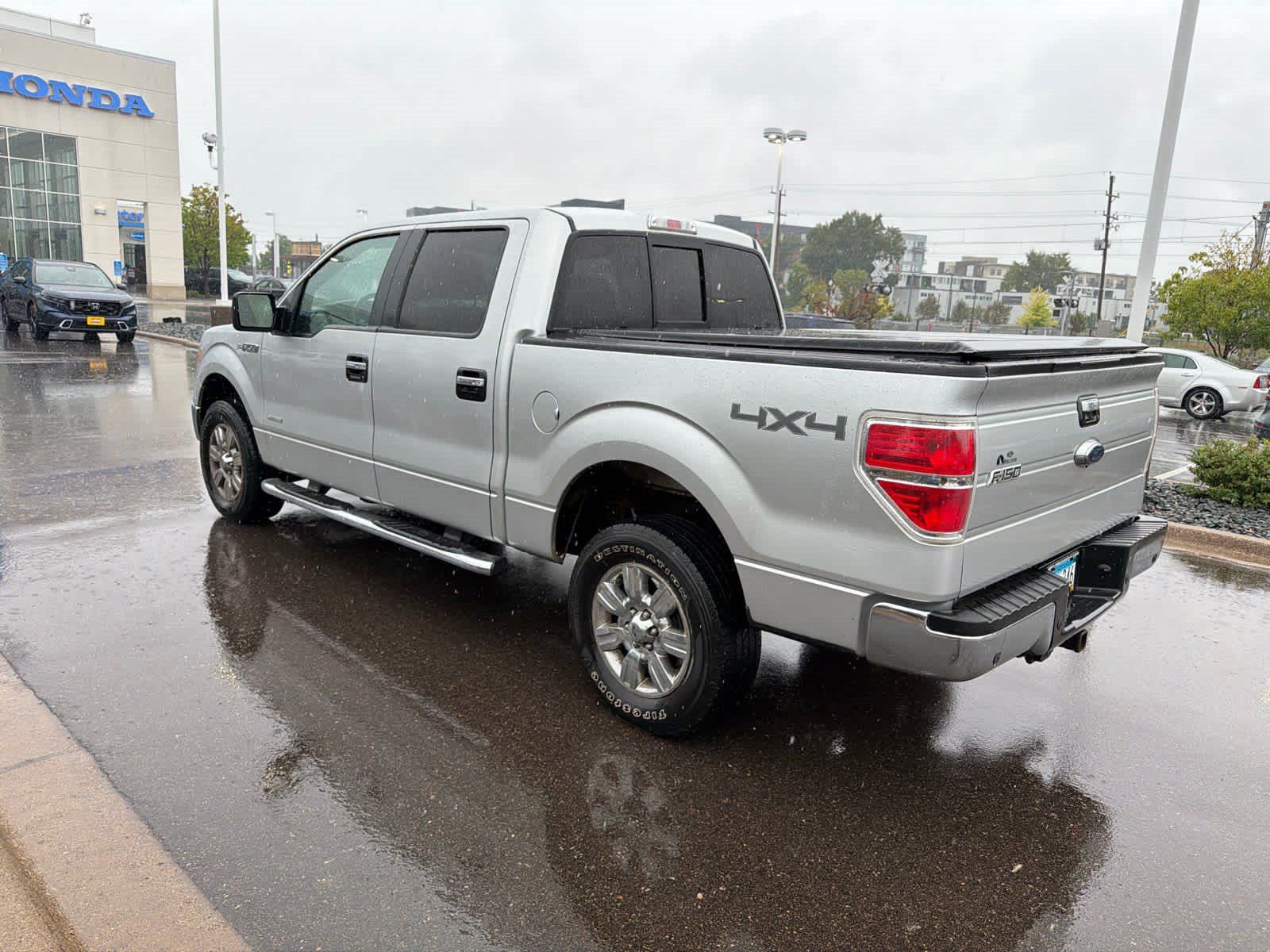 Used 2012 Ford F150 XLT w/ XLT Chrome Pkg AWD/4WD image 10