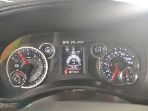 Used 2024 RAM 2500 Tradesman AWD/4WD image 11