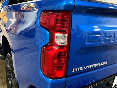 Certified 2023 Chevrolet Silverado 1500 Custom Trail Boss AWD/4WD image 8