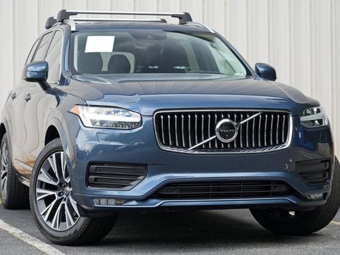 Used 2021 Volvo XC90 T5 Momentum w/ Advanced Package AWD/4WD image 4