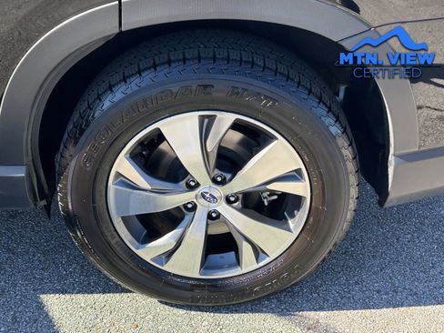 Used 2024 Subaru Ascent Premium w/ Convenience Package image 15