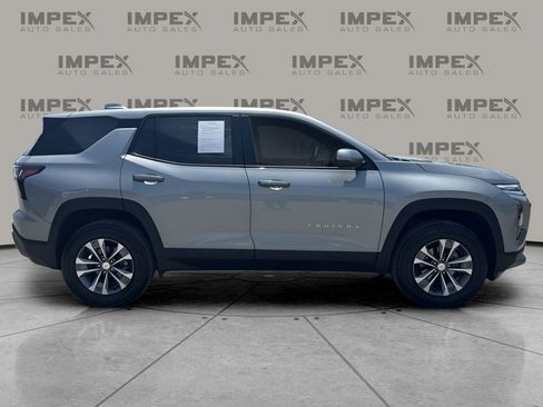 Used 2026 Chevrolet Equinox LT FWD image 6
