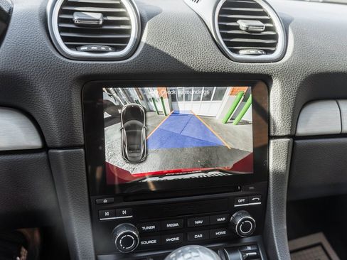 Used 2018 Porsche 718 Cayman Base image 10